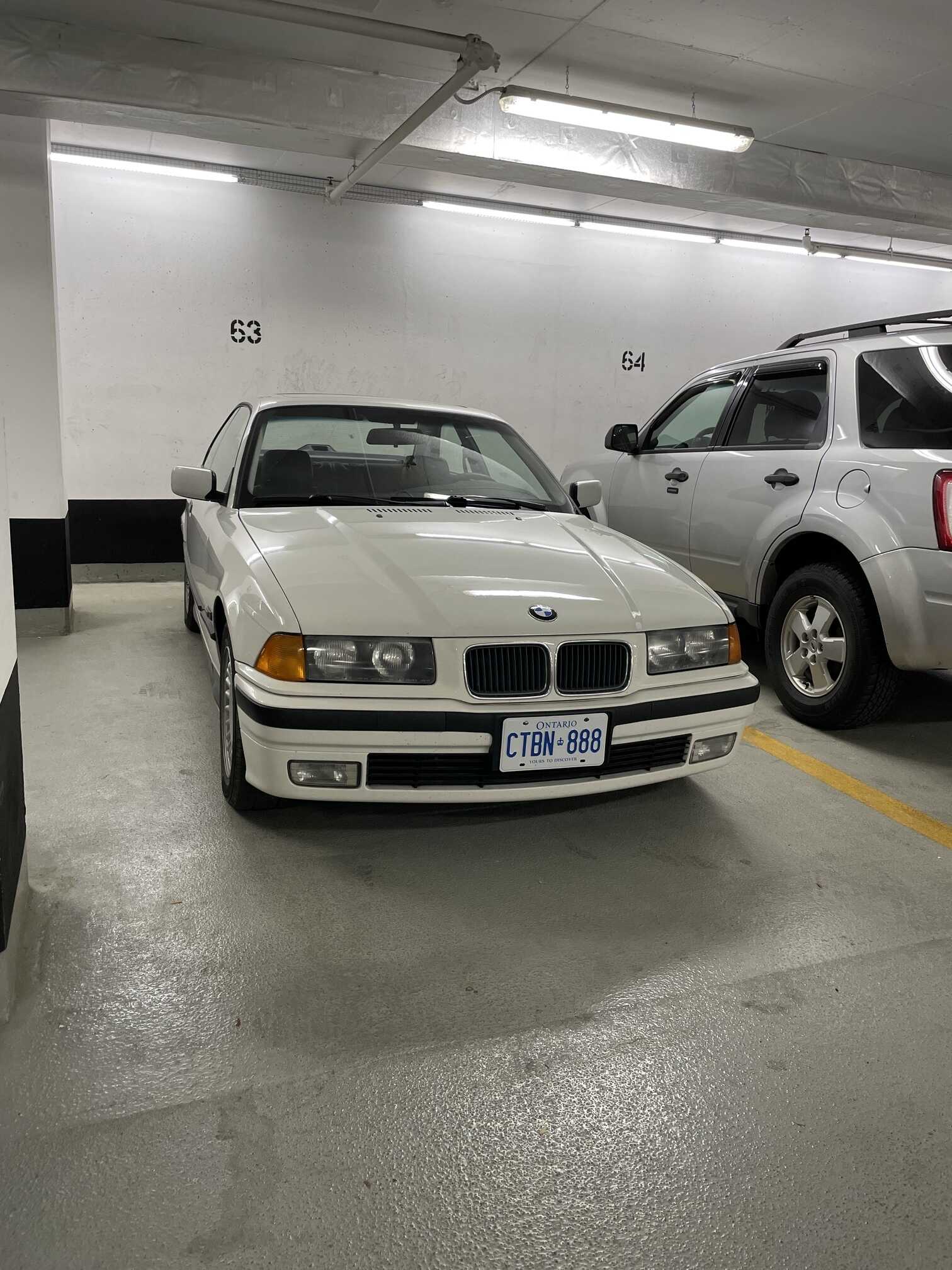 BMW 325iS