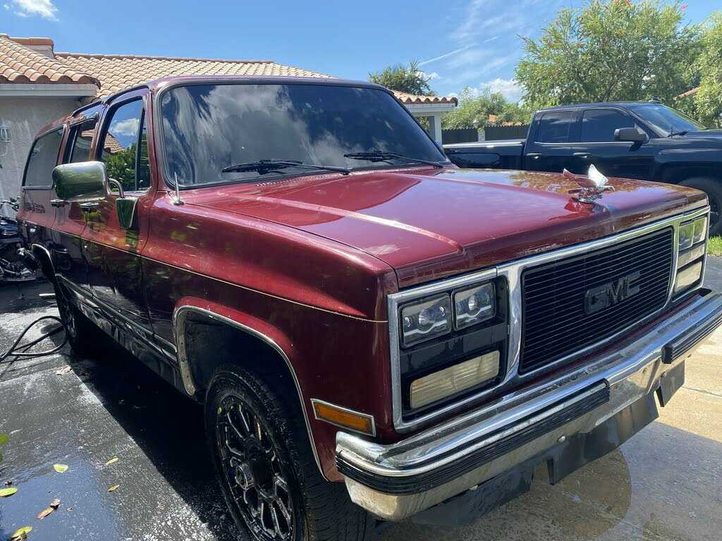 GMC Suburban