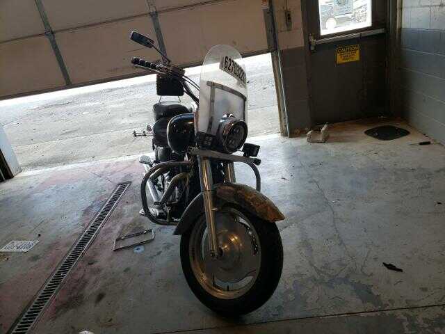 Honda VT1100C2 (SHADOW SABRE)