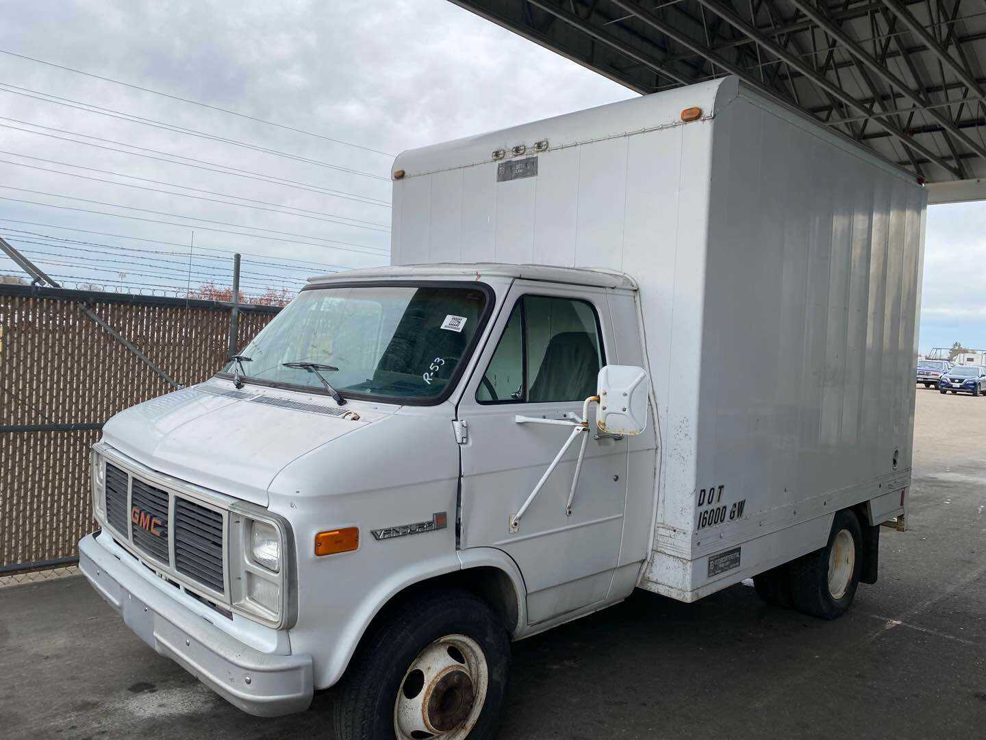 GMC Cutaway Van