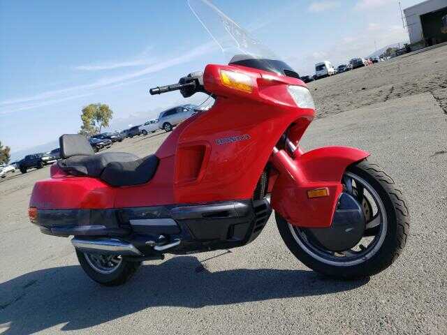 Honda PC800 (PACIFIC COAST)