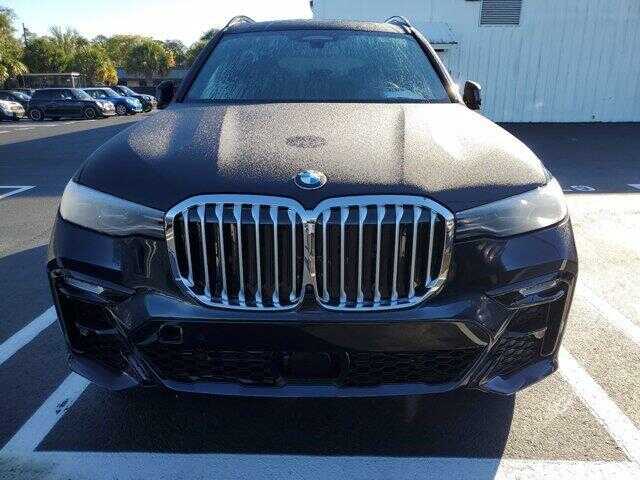 2022 BMW X7