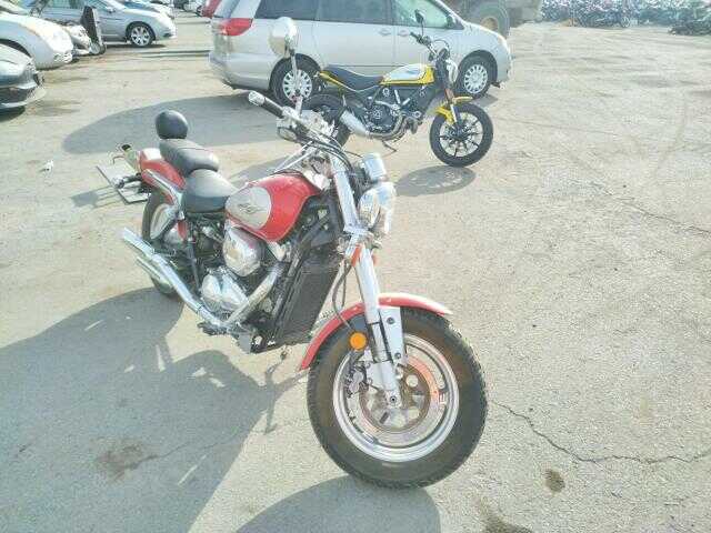Suzuki VZ800