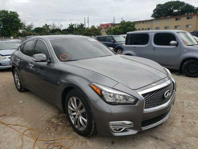 Infiniti Q70