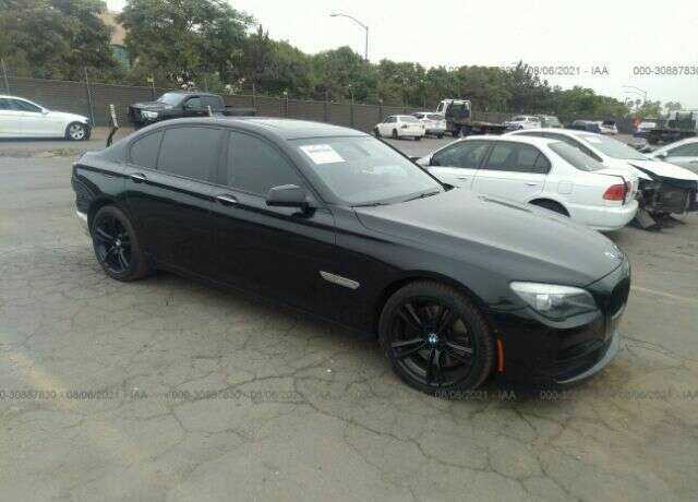 BMW 750i
