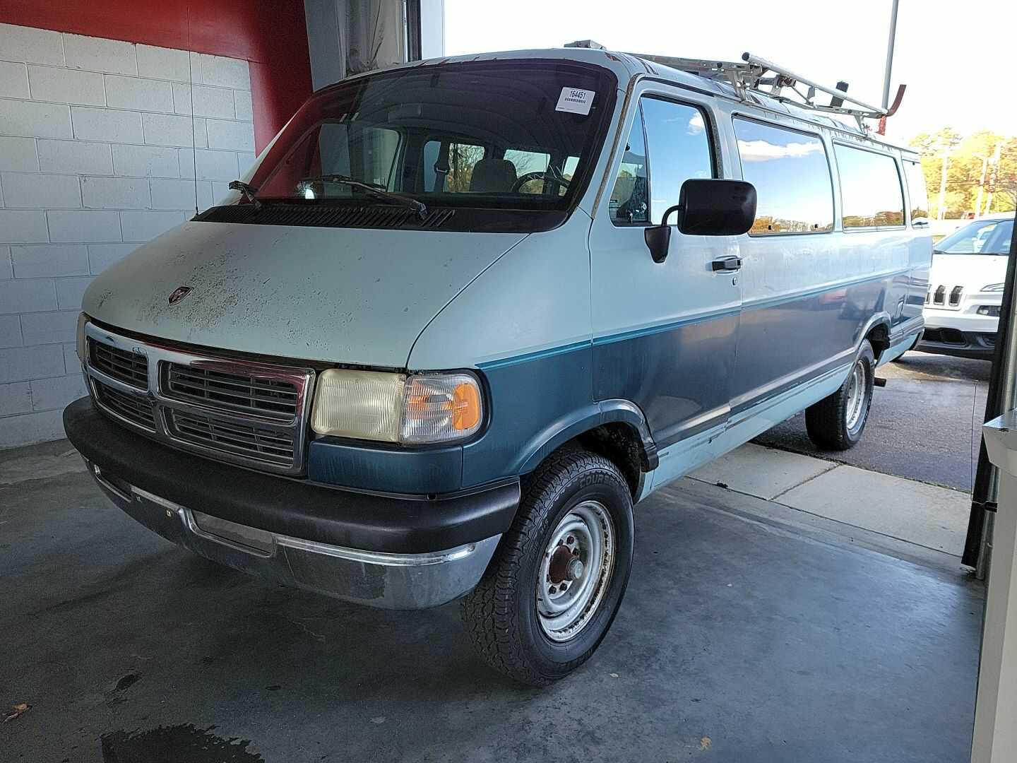 Dodge Ram Wagon