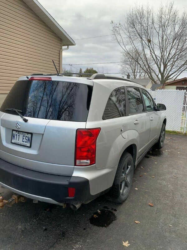 Suzuki XL7