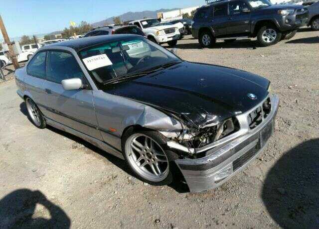 BMW 323is