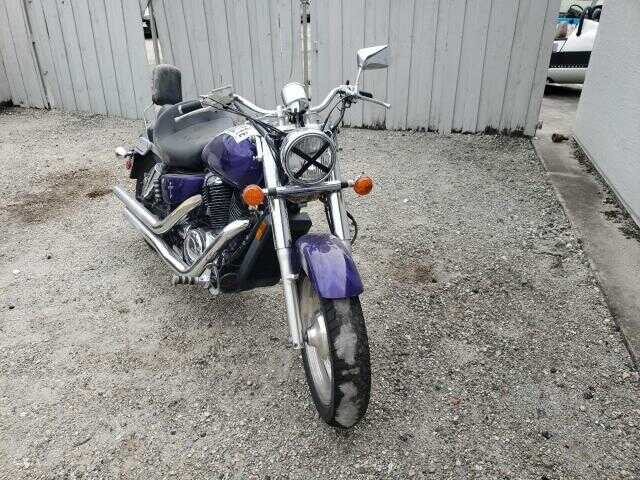 Honda VT1100C2 (SHADOW SABRE)