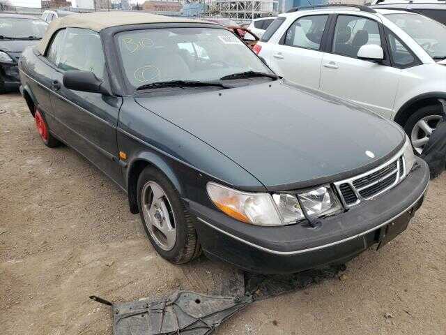 Saab 900