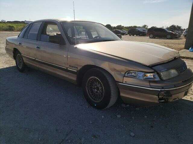 Ford Crown Victoria