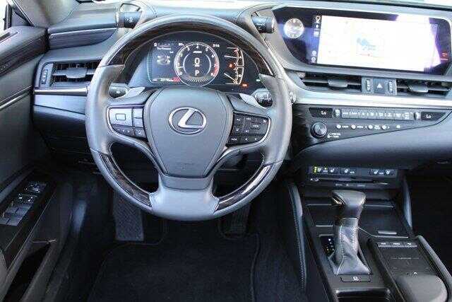 2019 Lexus ES