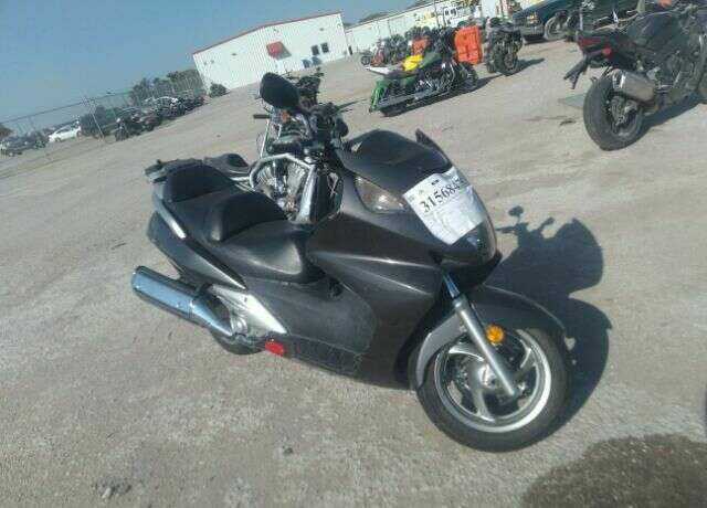 Honda FSC600 (Silver Wing)