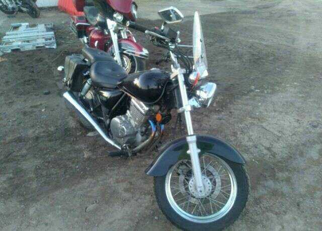 Suzuki GZ250