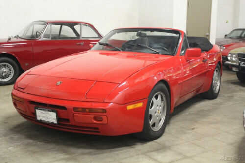 Porsche 944