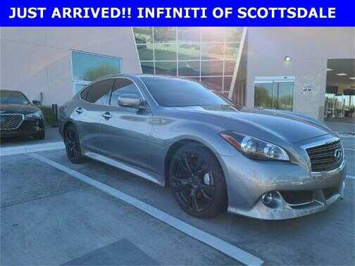 Infiniti M56