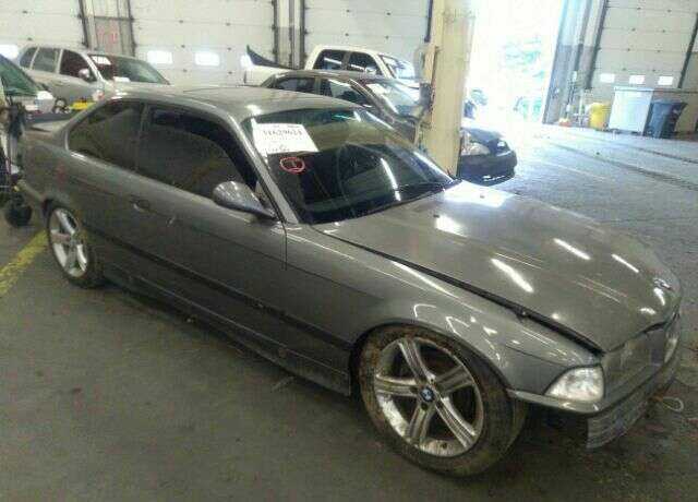 BMW 325iS