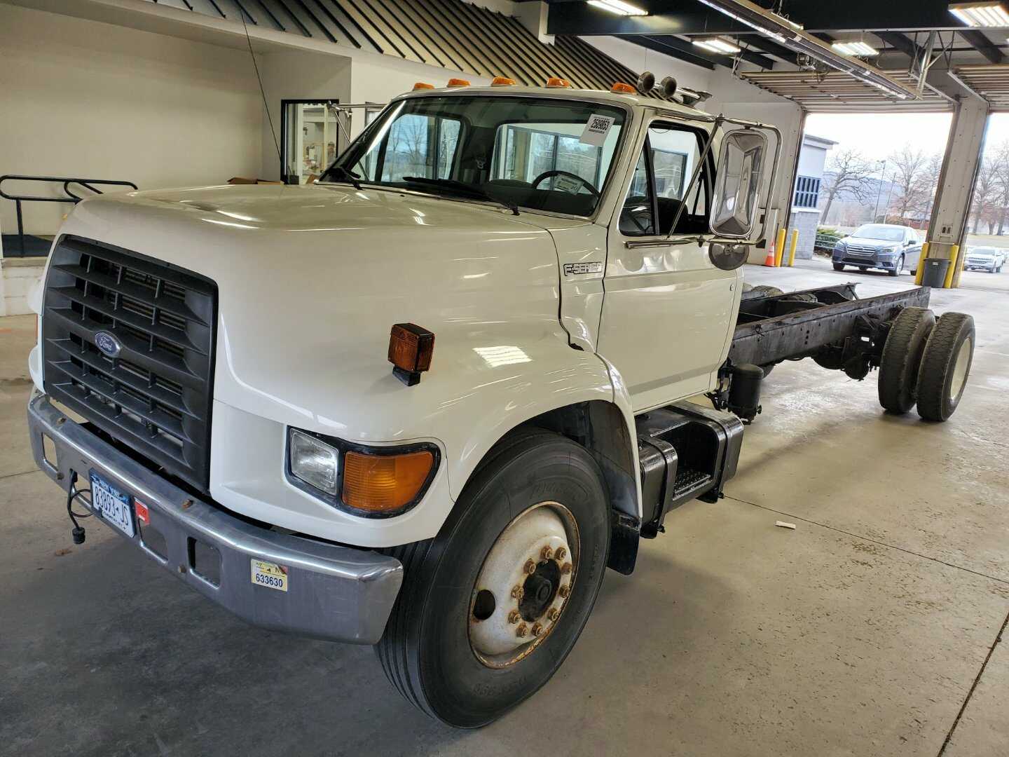 Ford F-800