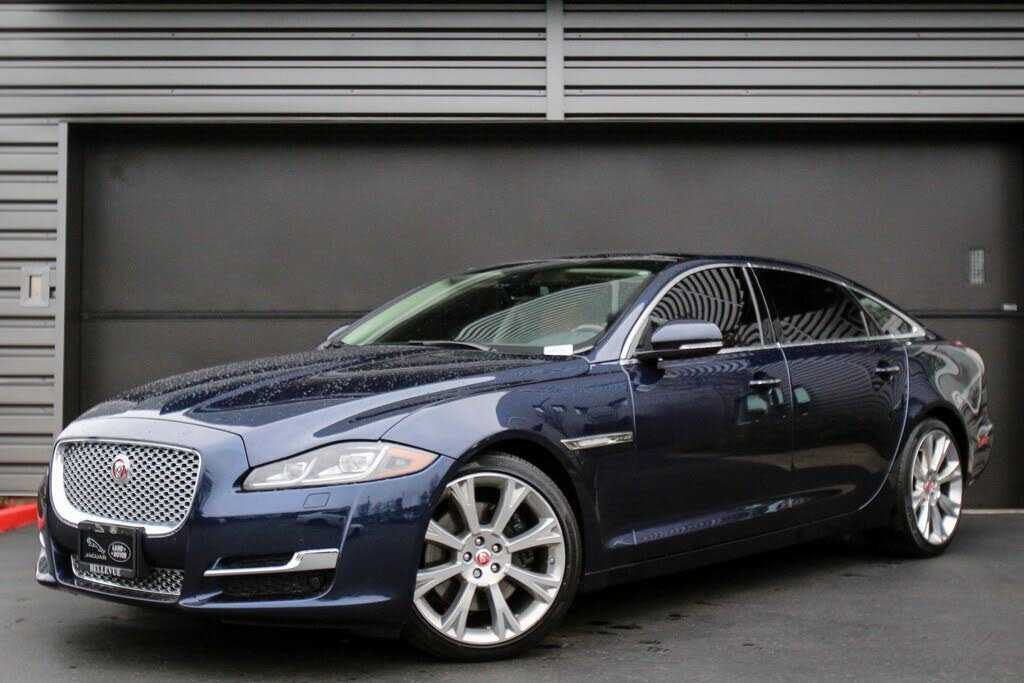 Jaguar XJ