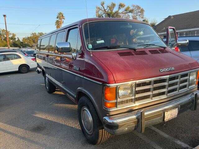 Dodge Ram Wagon