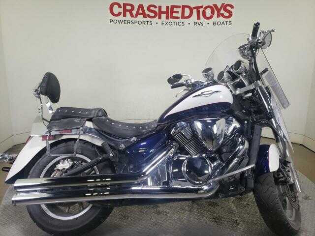 Suzuki VLR1800/VLR1800T