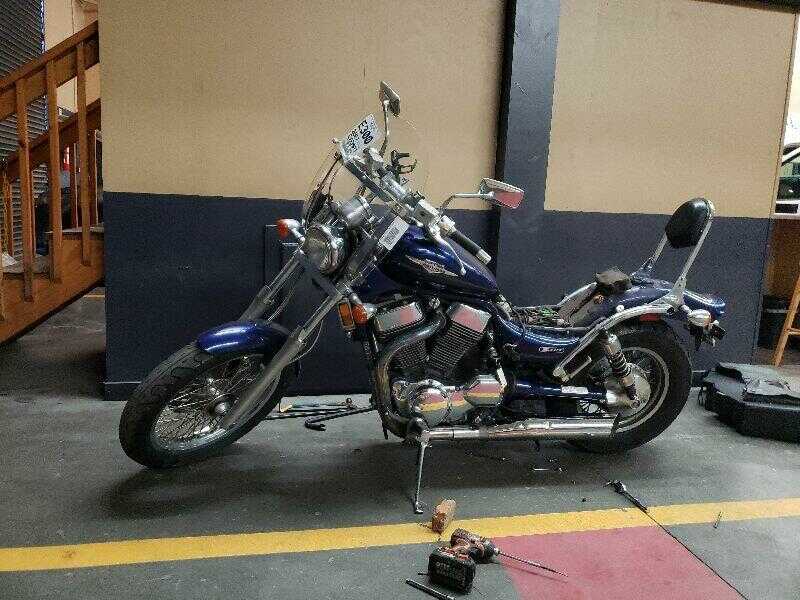Suzuki VS1400