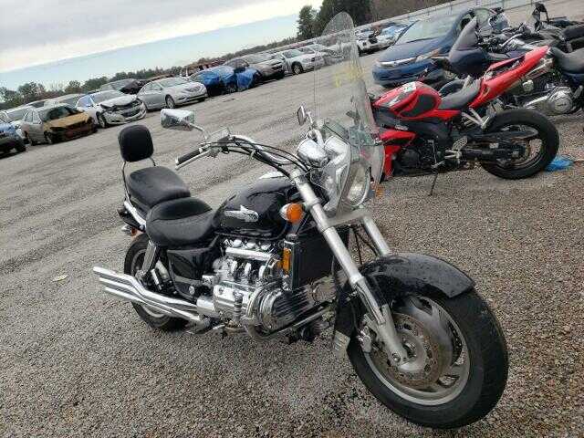 Honda GL1500CT (VALKYRIE TOURER)