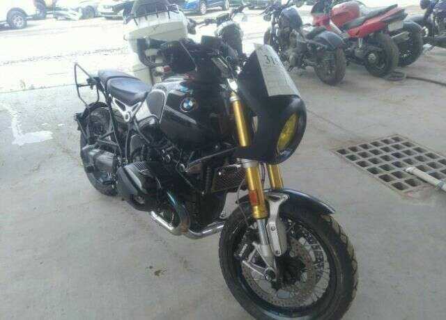 BMW R nineT
