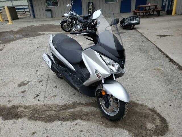 Suzuki UH200L