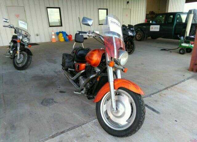 Honda VT1100C2 (SHADOW SABRE)