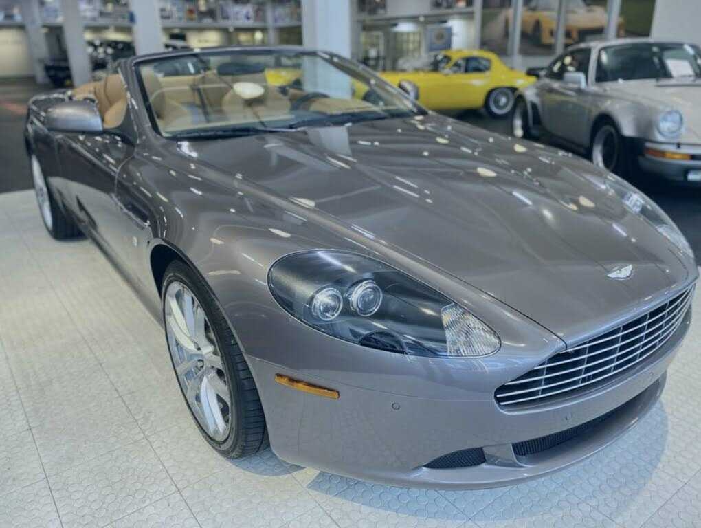 Aston Martin DB9