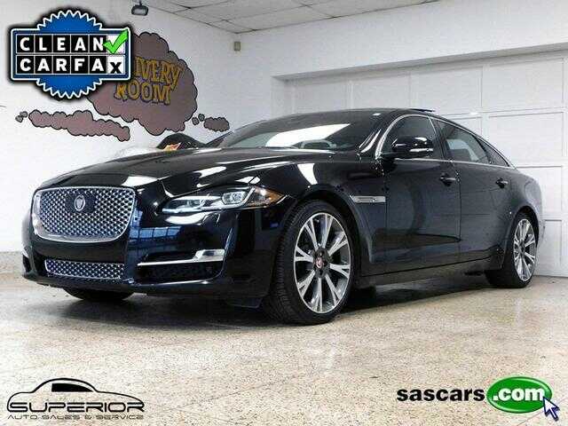 Jaguar XJ