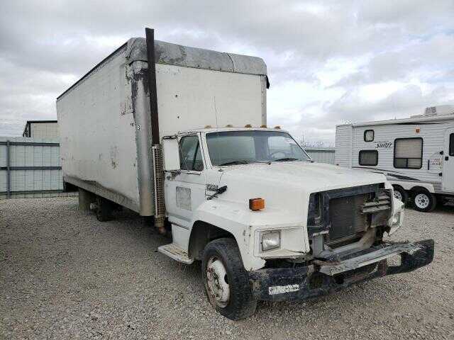 Ford F-700