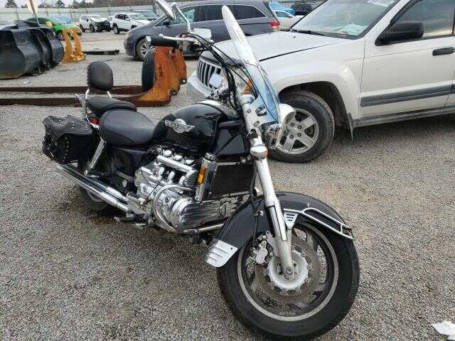 Honda GL1500C (VALKYRIE)