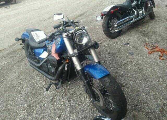 Honda VT750 (Shadow Phantom)