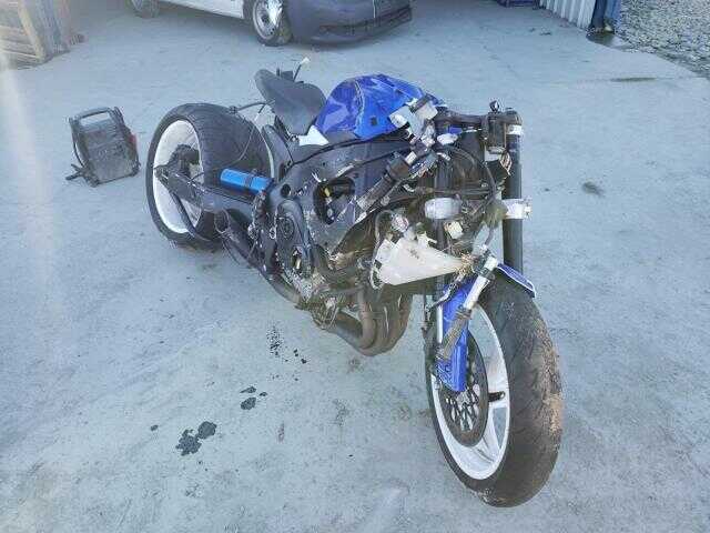 Suzuki GSX-R750