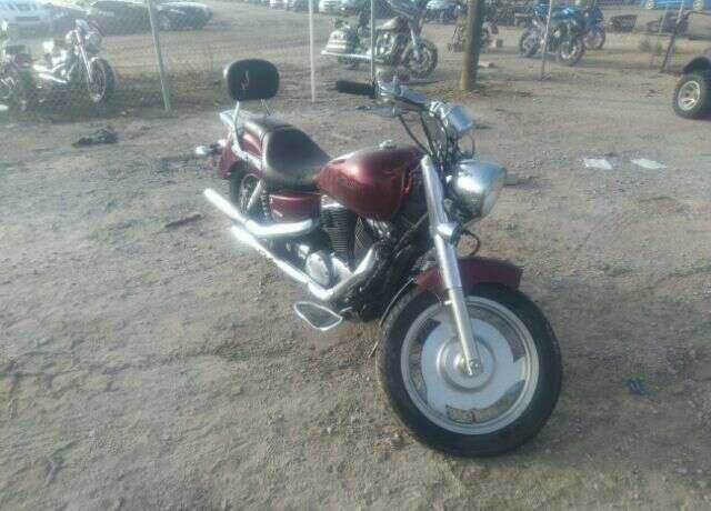 Honda VT1100C2 (SHADOW SABRE)