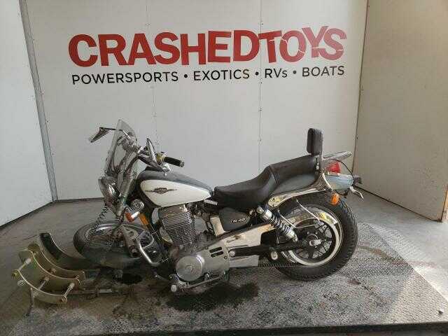 Suzuki LS650L