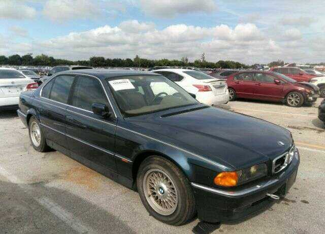 BMW 740i