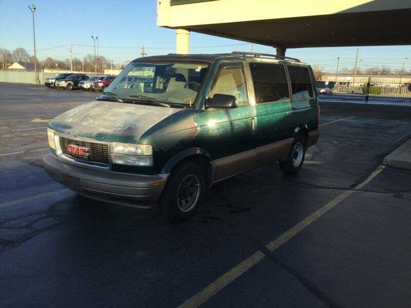 GMC Safari