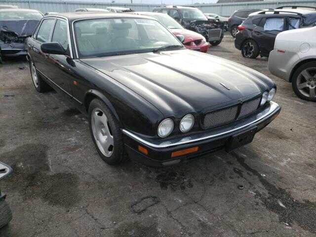 Jaguar XJR