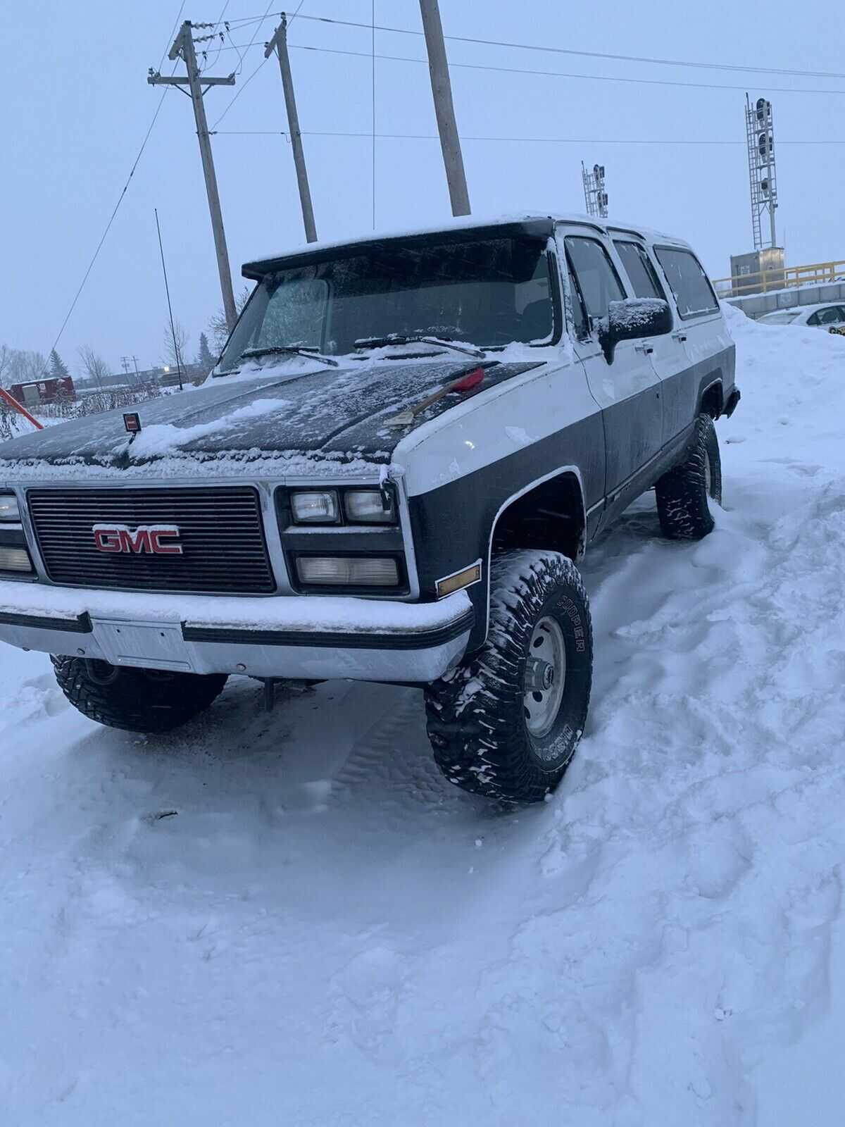 GMC Suburban