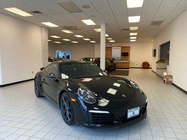 PORSCHE