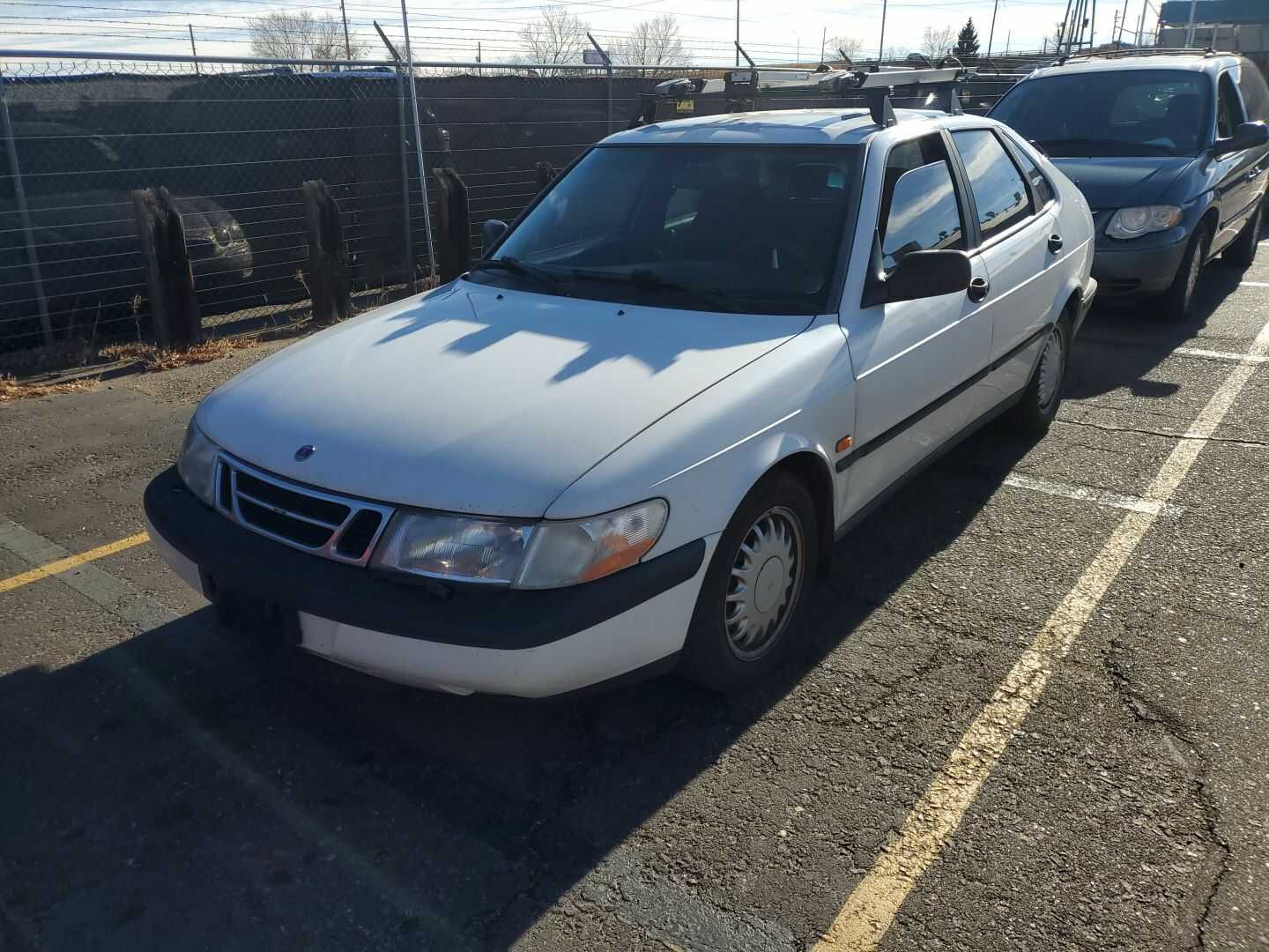 Saab 900