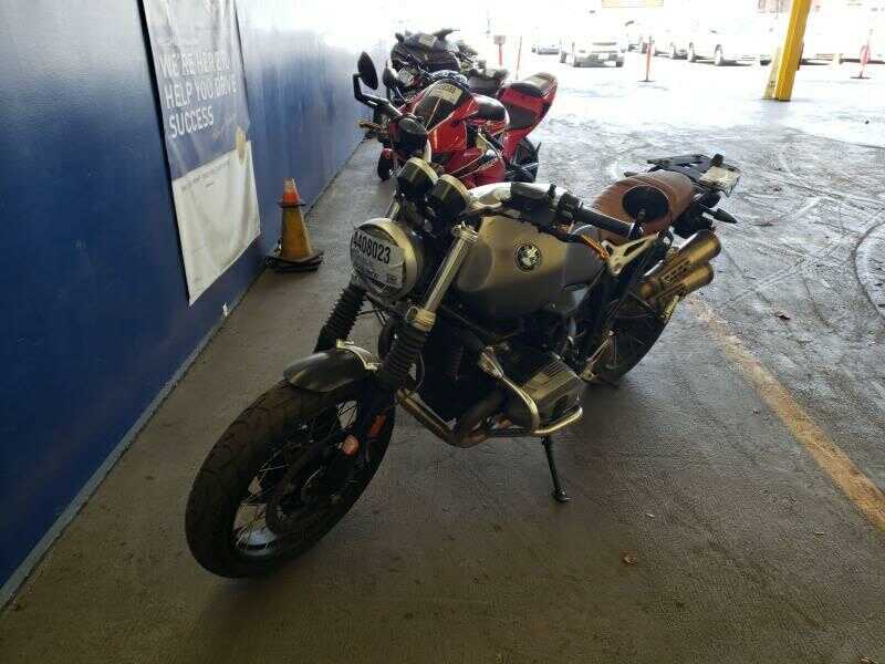 BMW R nineT