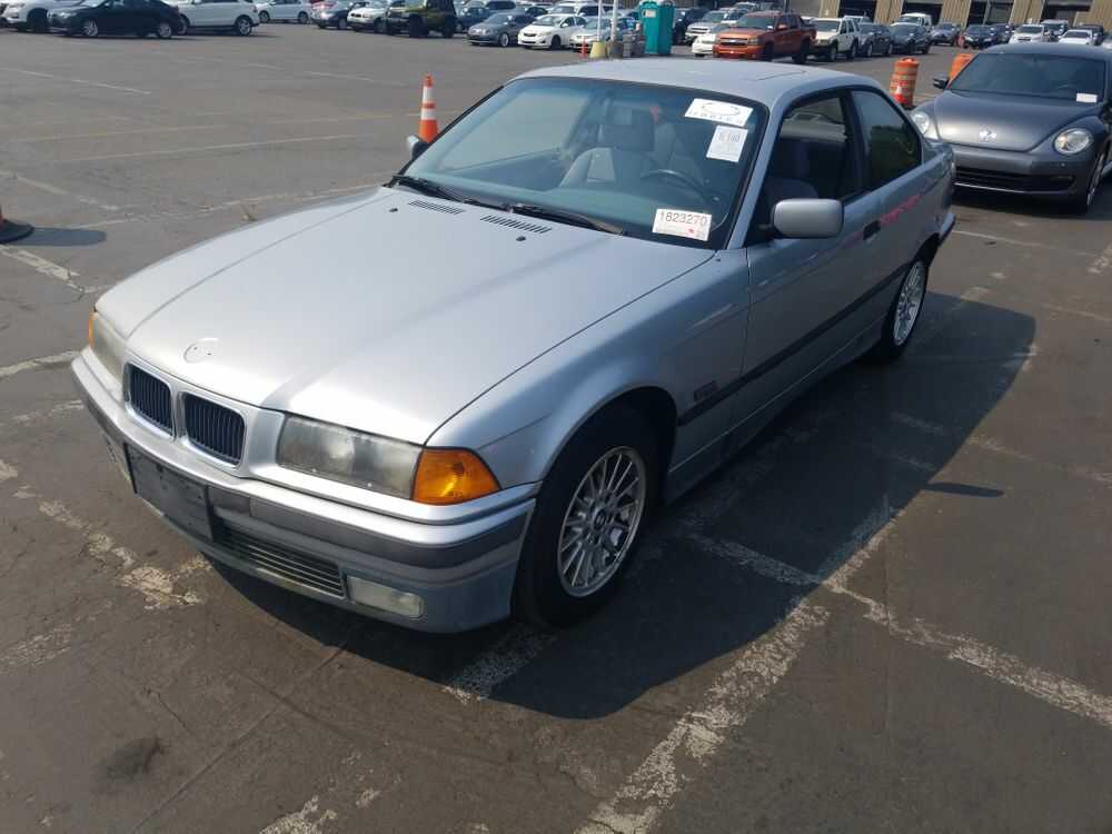 BMW 318iS