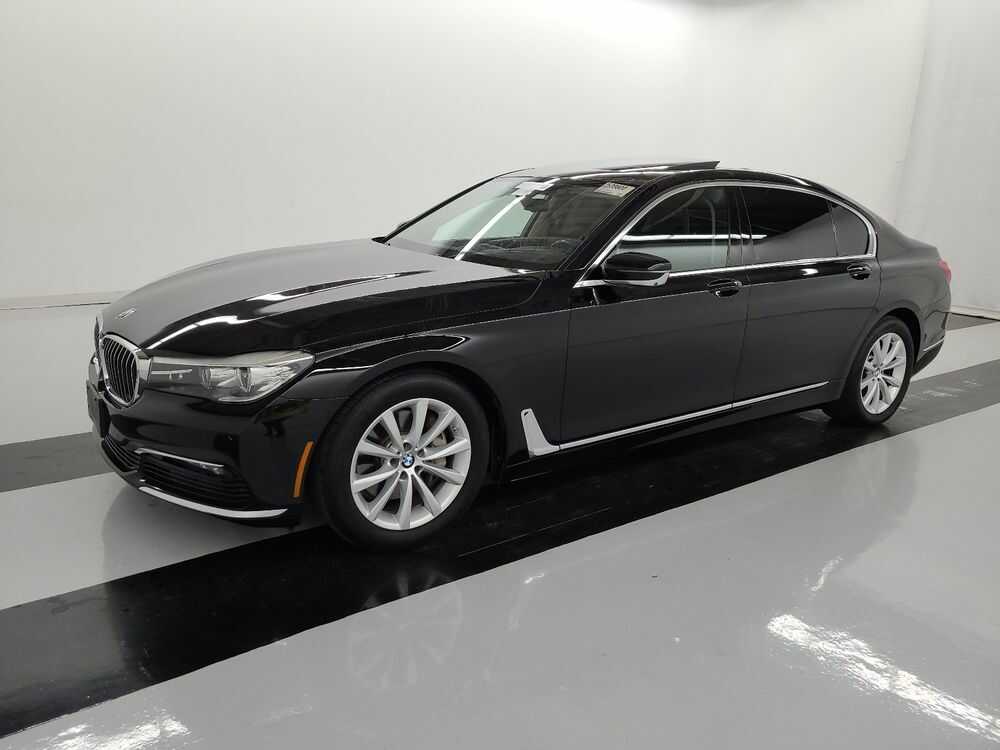 BMW 740i