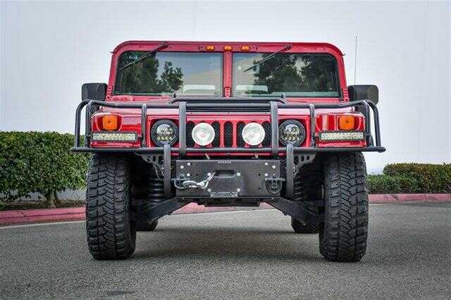 HUMMER H1