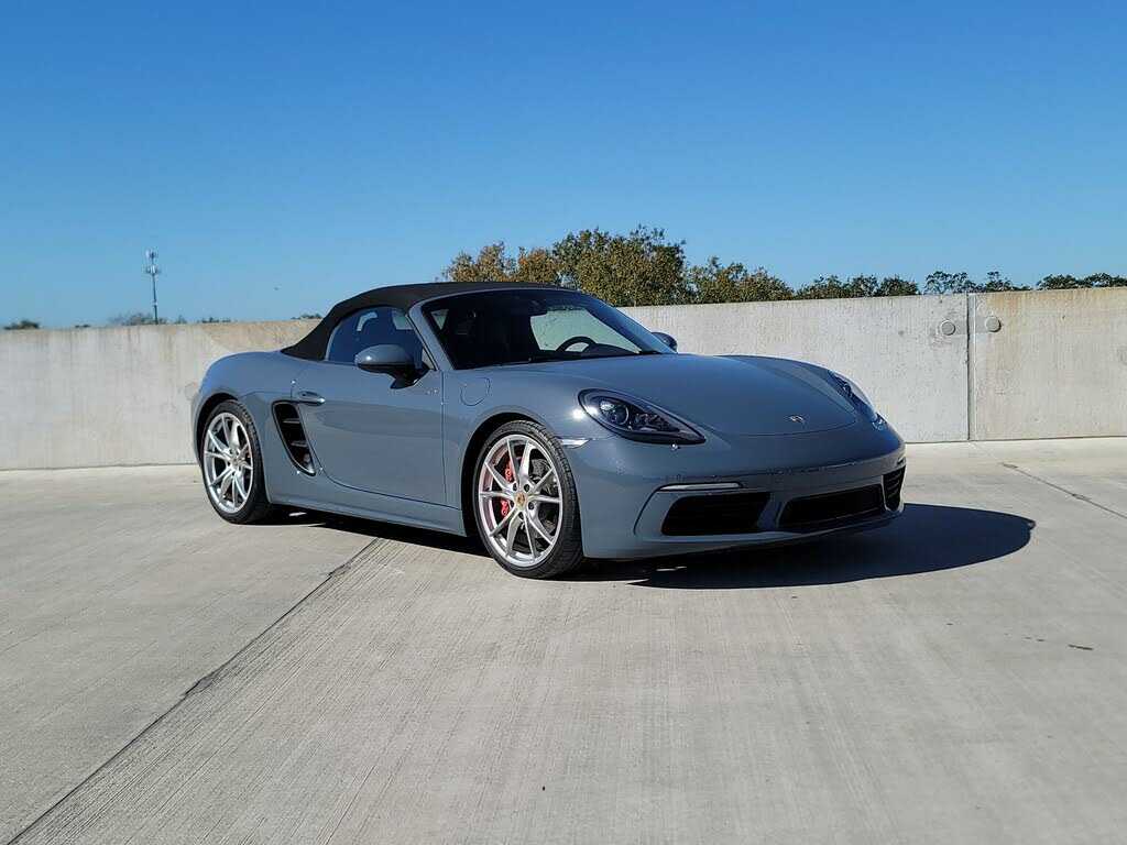 PORSCHE