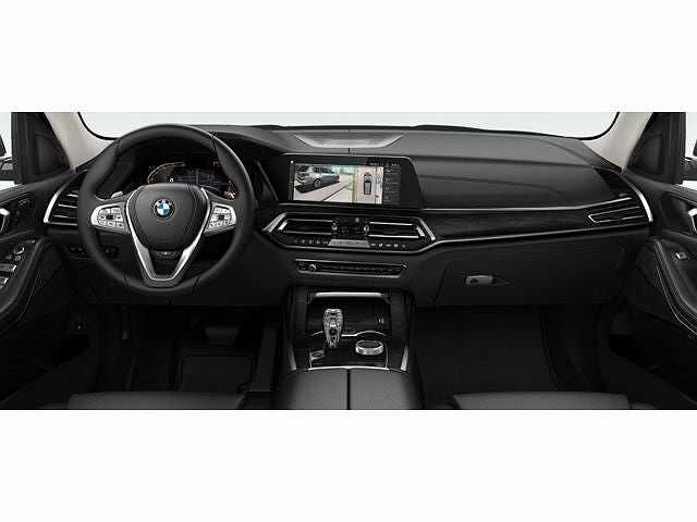 2022 BMW X7
